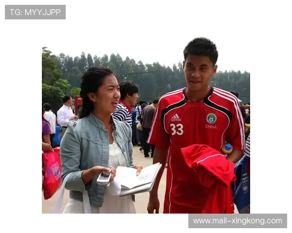 黄希扬回归助重庆冲中超，燃起希望之火