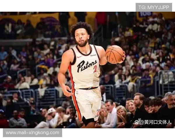 坎宁安33分钟34分10助，状态神勇，坎宁安试训